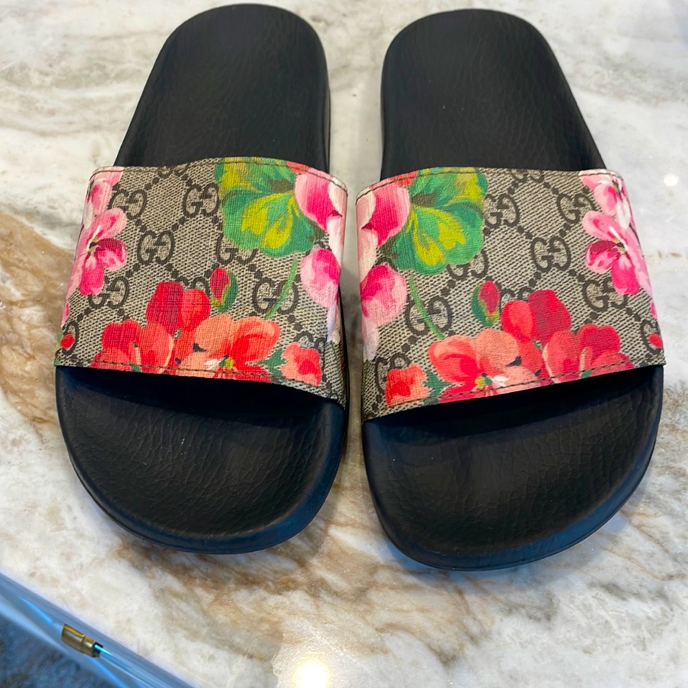 Gucci slides